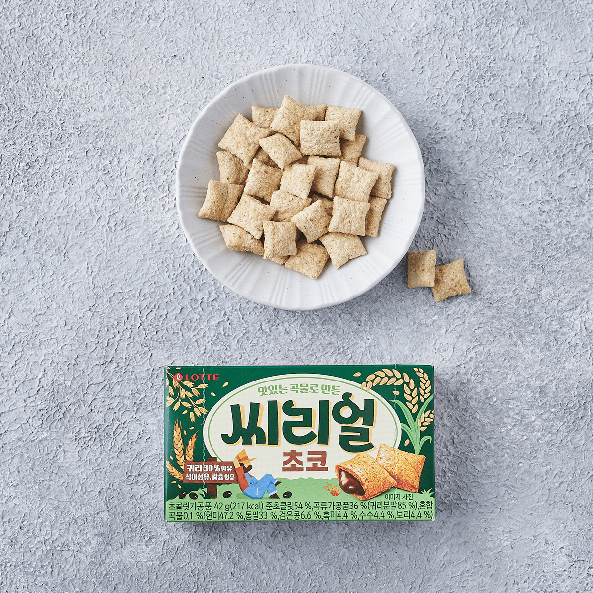 Chocolate Cream-Filled Oatmeal Biscuits - Crispy Korean Dessert, 1.48oz