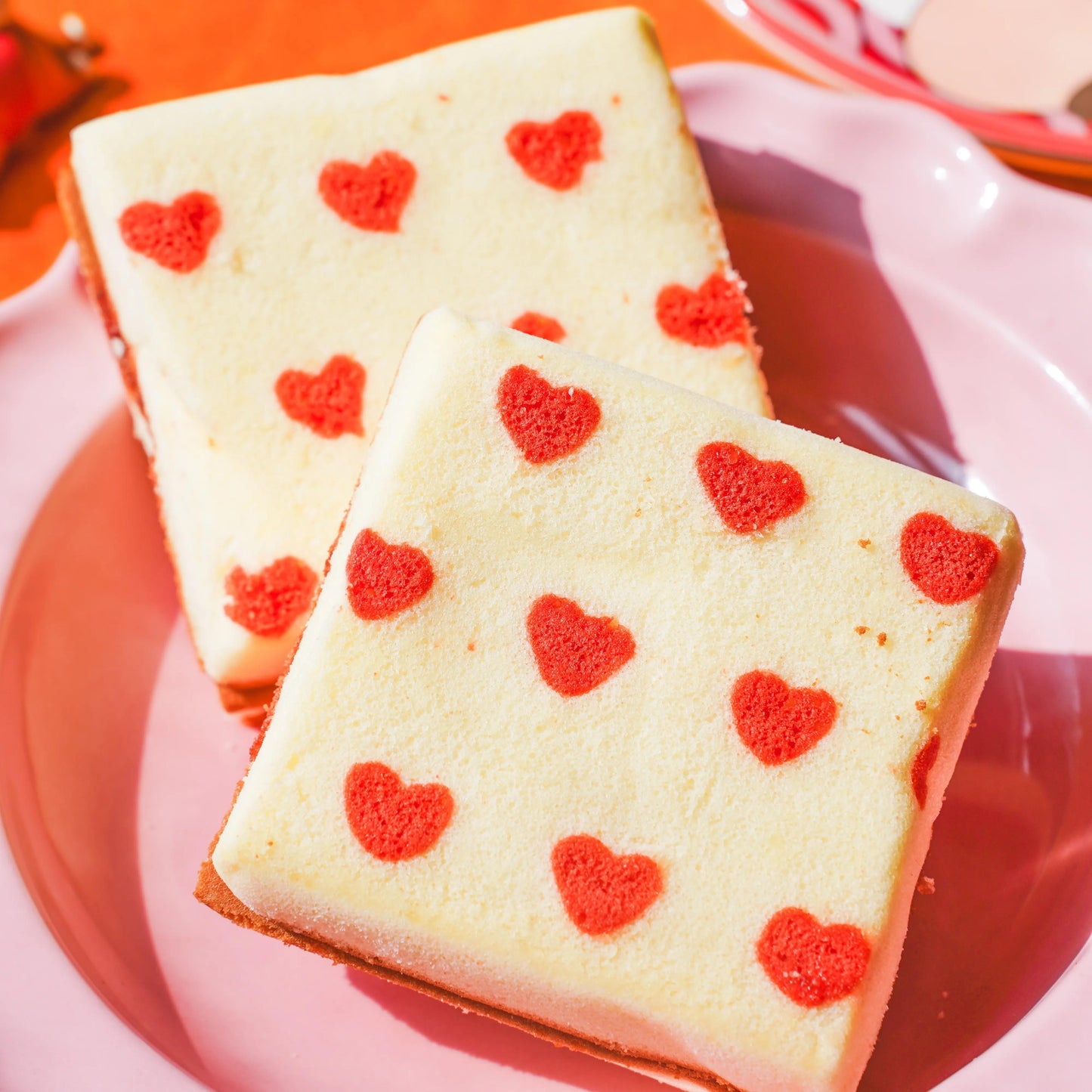 Nagoya Cake Strawberry Flavor 10.58 oz