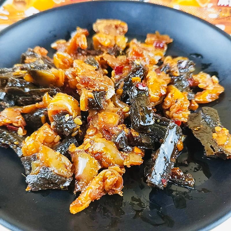 Guankou Fu Sesame Sauce Crispy Bone Konjac Dry Spicy 14g*20 pack A box