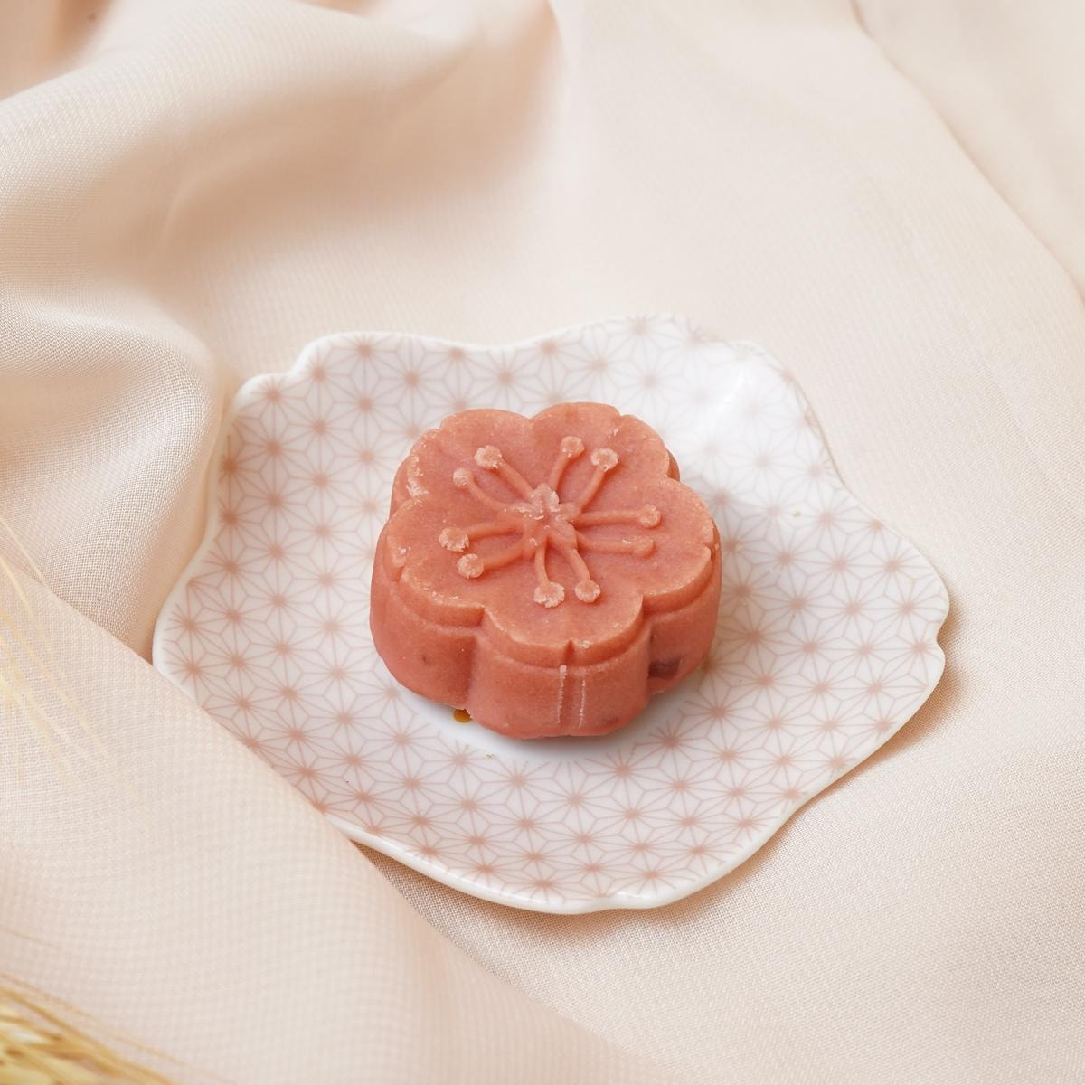 Mung Bean Cake Peaches Flavor 1.76 oz