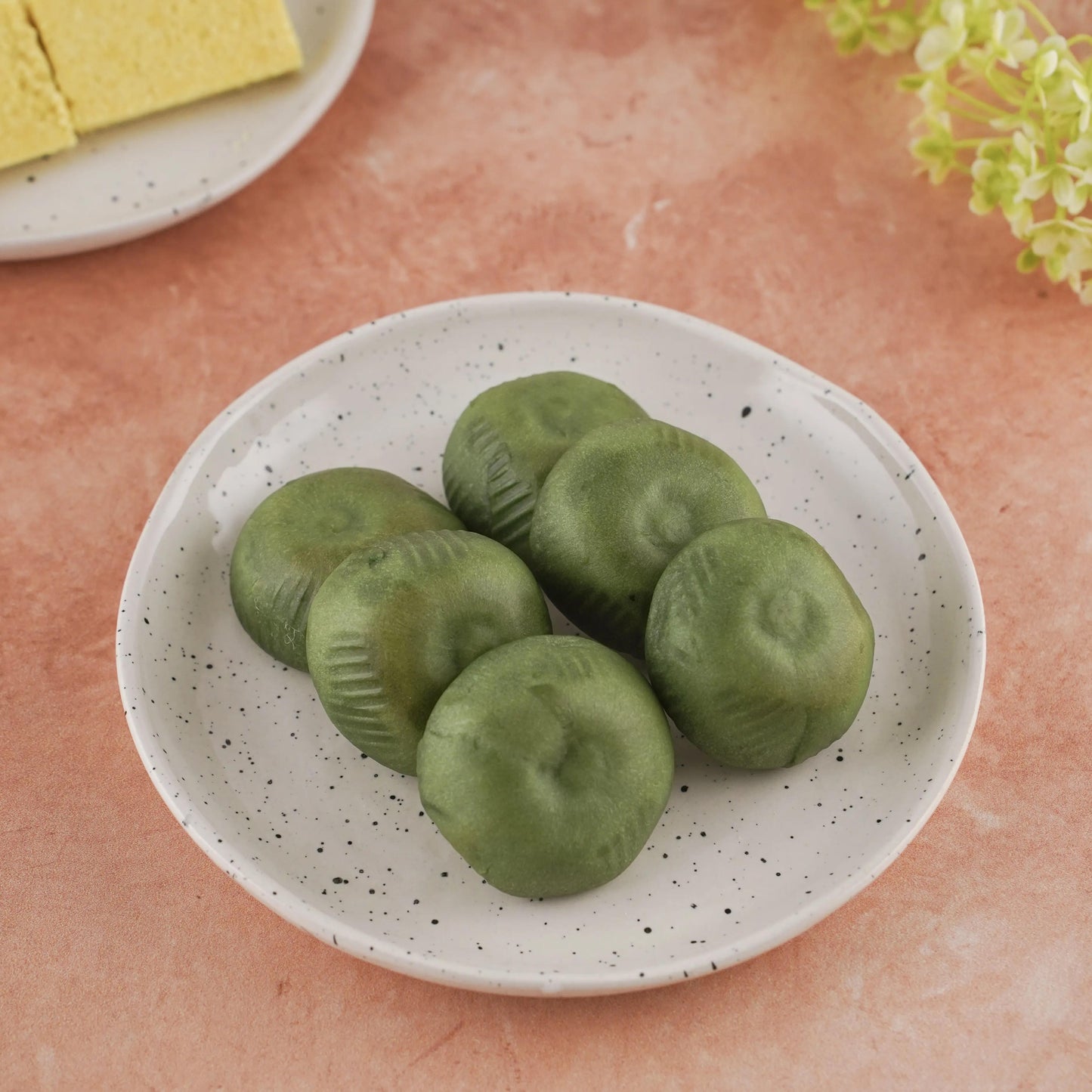 Muscle Unicorn Glutinous Tea Pastry Dragon Well Tea 8.46 oz