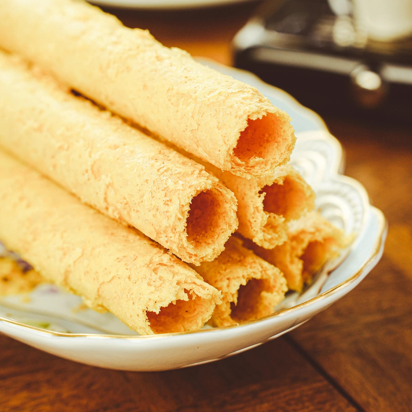 Rolled Wafers - Crispy Cookie Tin, 16oz