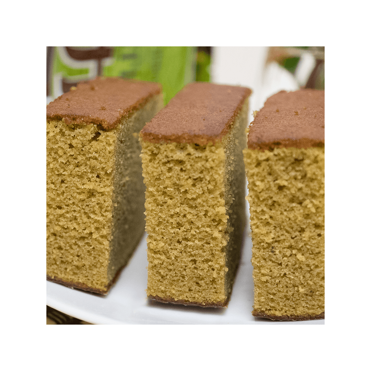 Japanese Matcha Castella - Baked Sponge Cake, 7 Slices, 9.87oz
